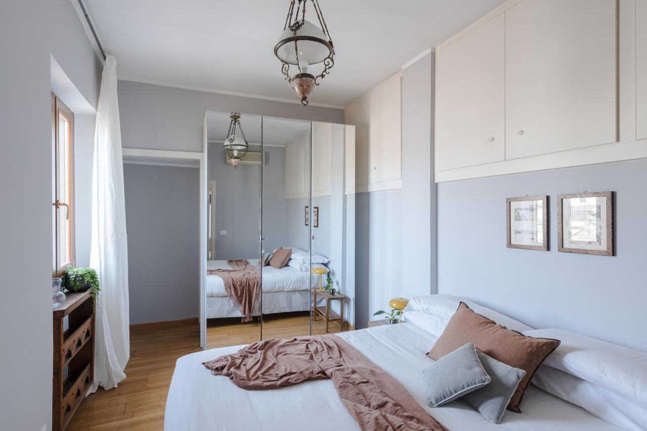 Amazing Penthouse With Terrace And Rooftop In Trastevere Rome Buitenkant foto
